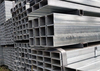 Seções ocas de aço galvanizado cumprem o padrão GB para construção personalizada