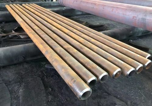 0.2-100mm tubos de aço sem costura para tratamento de superfície de dobra disponível