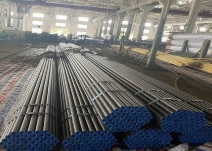 Tubo de aço de trocador de calor ASTM A210 Diâmetro externo personalizado com certificado DIN