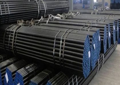 Tubo de aço de trocador de calor padrão ASTM A210 com tratamento final de corte