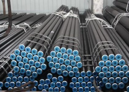Tubos de aço de trocador de calor pintados de preto para o certificado industrial EN