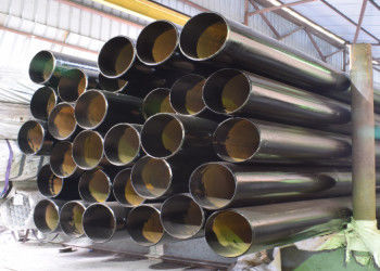 Tubos soldados de resistência elétrica de aço carbono com comprimento e versatilidade personalizados