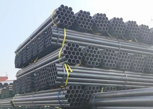 EN10210 Tubo de aço soldado padrão com tampas para resistência à corrosão