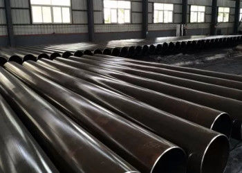 Tubo de aço galvanizado API resistente à corrosão com tratamento de superfície personalizável