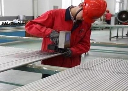 ASTM A500 Secções de aço oco Diâmetro interno 1-20mm Design resistente