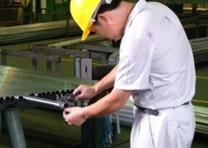 Estrutura Tubos de aço Secções ocas de aço 6m comprimento Componentes estruturais solares Postes de vedação