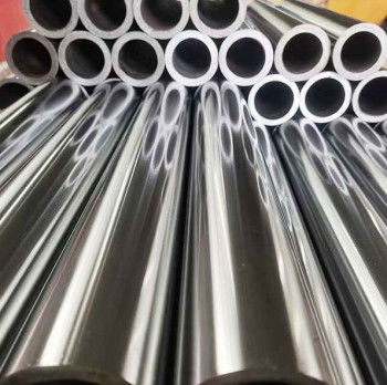 Sistema de tubos de aço ligado durável para uso industrial