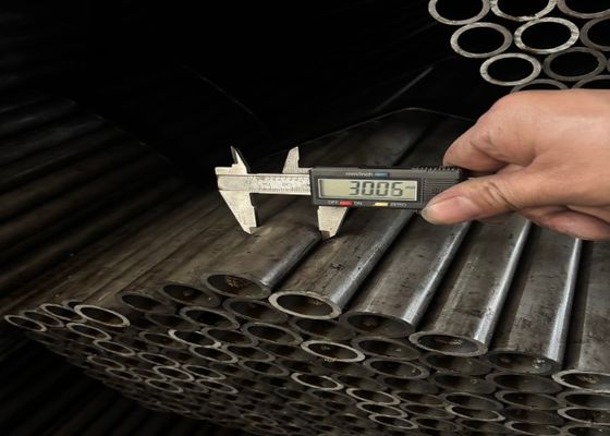 Intercambiador de calor industrial Tubos de aço com precisão desenhada a frio sem costura para transferência de calor ideal