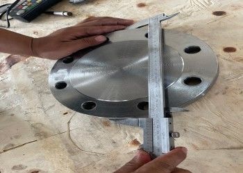 Flanges de Aço Padrão BS Classe 150 para Aplicações de Petróleo e Gás