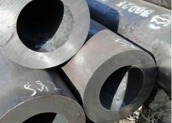 Alloy Steel Tube and Pipe with Anodized Brushed and Mill Finished Surface for Oil and Gas Pipelines