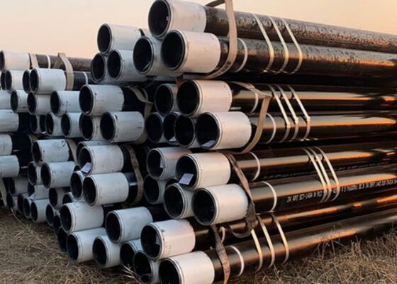 Tubo de revestimento de aço carbono com extremidades roscadas macho/fêmea e espessura de 2,11mm a 300mm para os padrões API5CT N80 L80 P110