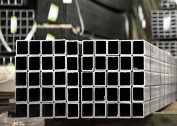 Secções ocas de aço laminado a quente com espessura de 0,5 mm a 25 mm e grau Q195 a Q235 para estruturas tubulares de aço