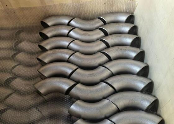 Acessórios de tubos de aço inoxidável forjados OEM com alta resistência à corrosão e padrão ASME B 16.9 em tamanho de 1/2 polegada - 24 polegadas