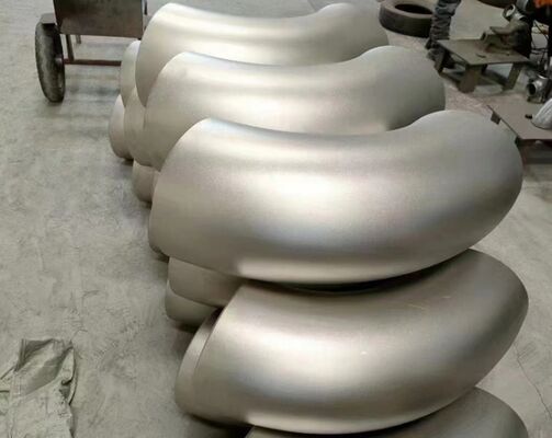 Acessórios para tubos de aço de alta resistência à corrosão com tolerância de usinagem de precisão +/- 0,01 mm e técnicas de prensagem a quente/a frio