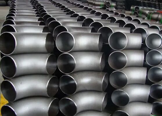 Acessórios para tubos de aço carbono de pressão a quente de grau WPB com elevada resistência à corrosão para tubulações industriais