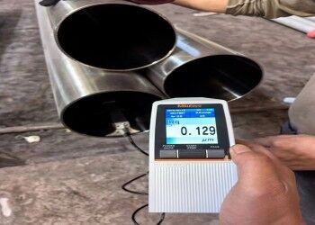 Tubo redondo sem costura de aço inoxidável com acabamento de superfície BA/2B/NO.1/NO.3/NO.4 para processamento químico e aplicações de qualidade alimentar