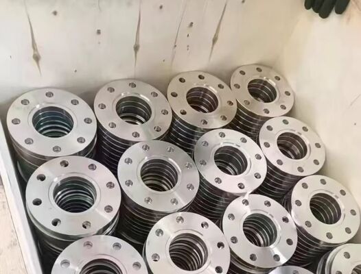 Flanges de aço resistentes a altas temperaturas para aplicações de alta pressão em conformidade com vários padrões internacionais