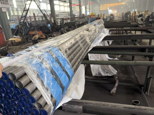 Tubo de Aço Sem Costura de Alta Resistência e Resistente à Corrosão com Comprimentos Personalizados de 1-12m para Petróleo, Gás e Construção